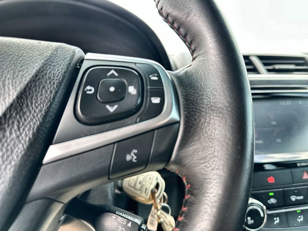 2016 Toyota Camry XLE