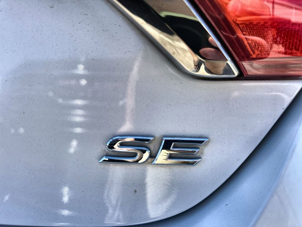 2016 Toyota Camry XLE