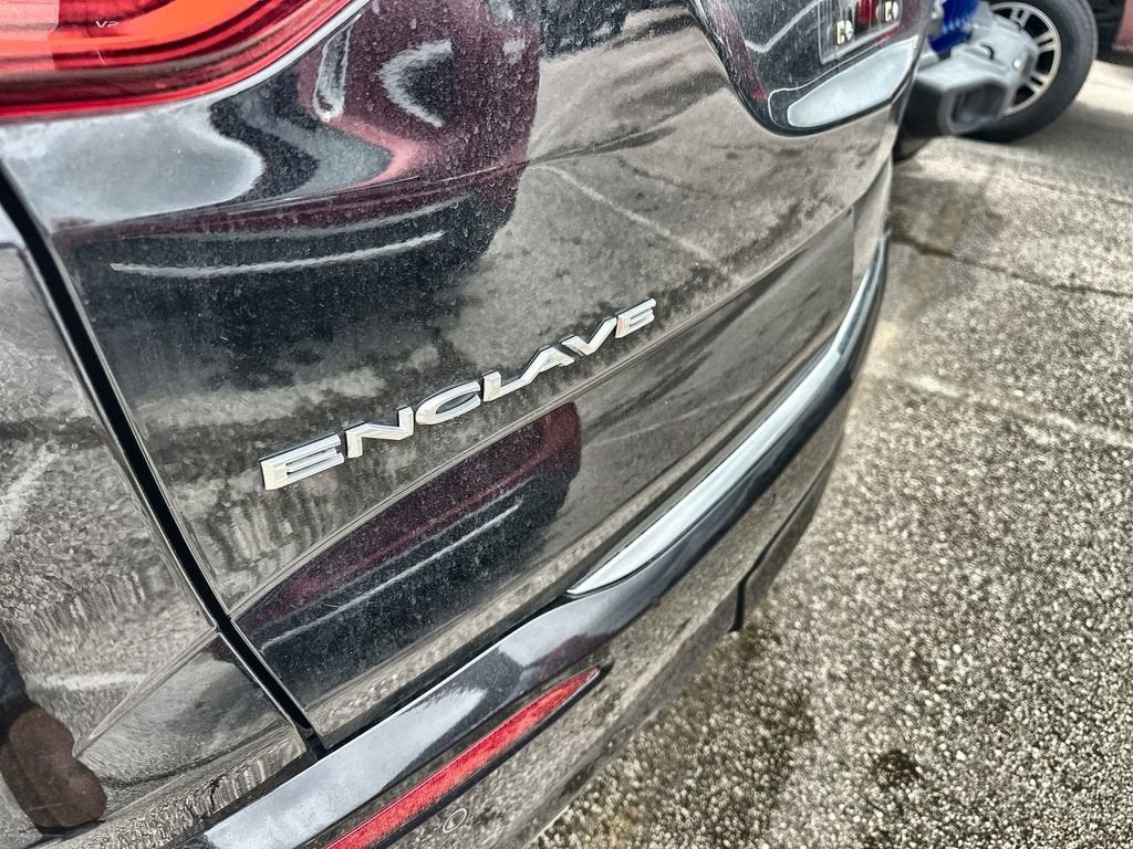 2022 Buick Enclave Essence