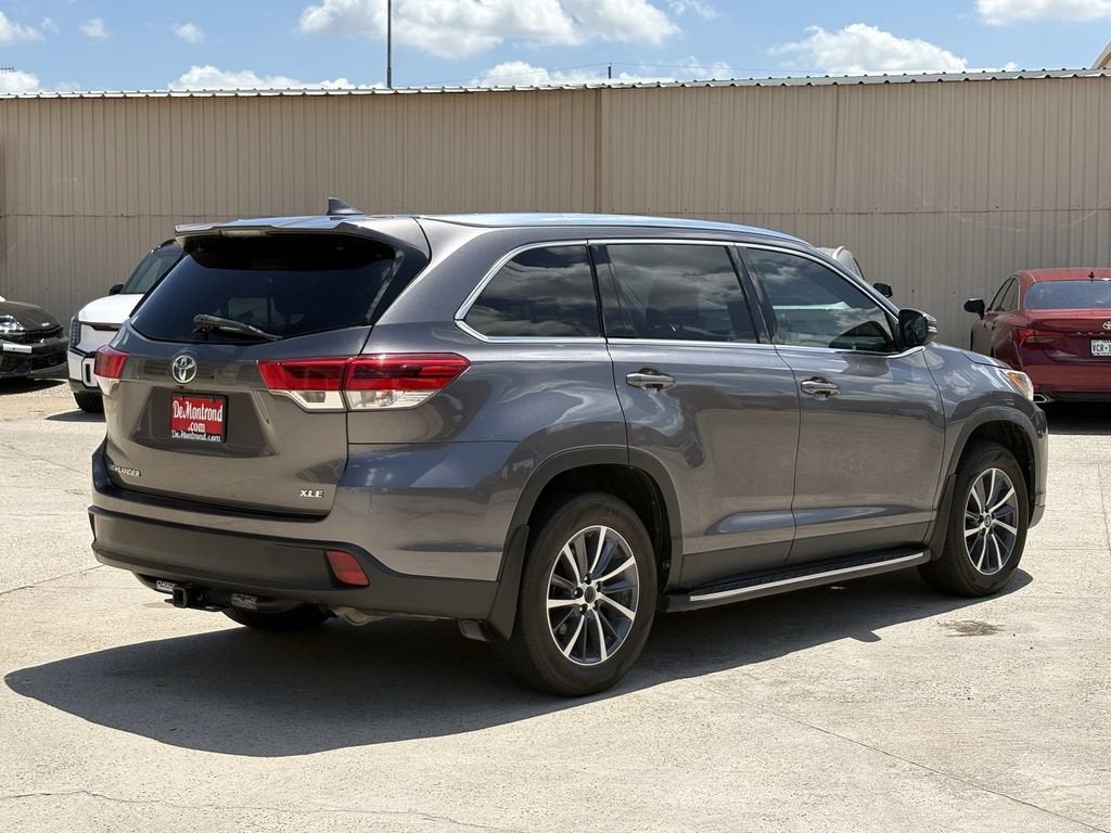2019 Toyota Highlander SE
