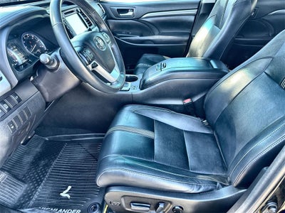 2018 Toyota Highlander SE