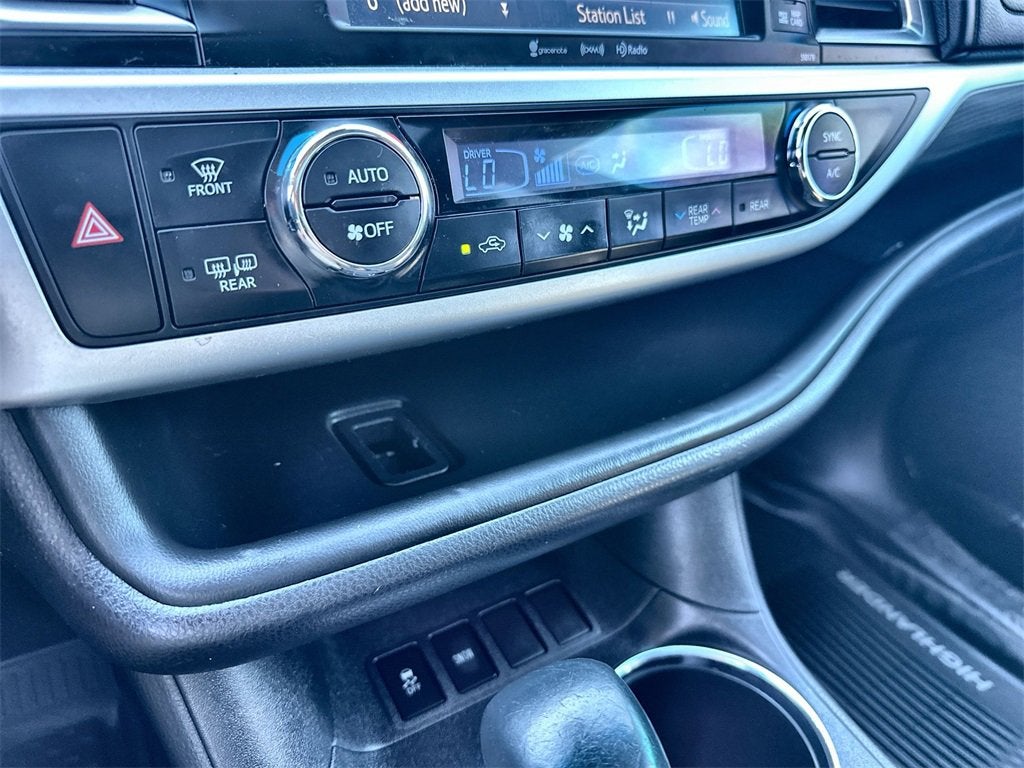 2018 Toyota Highlander SE