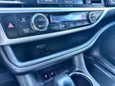 2018 Toyota Highlander SE