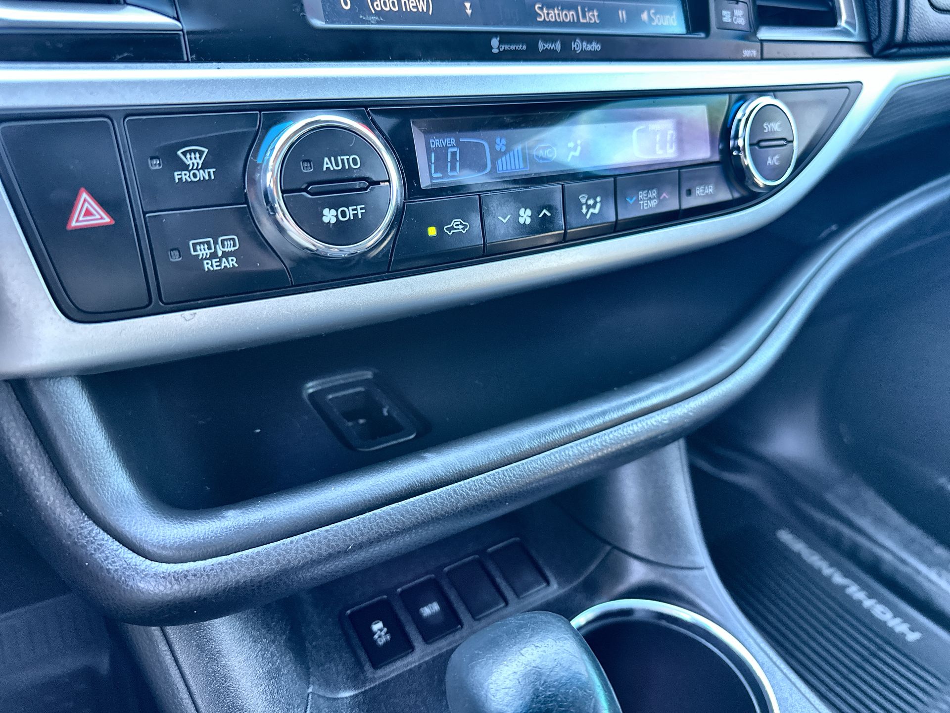 2018 Toyota Highlander SE