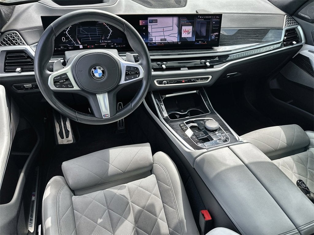 2023 BMW X7 xDrive40i