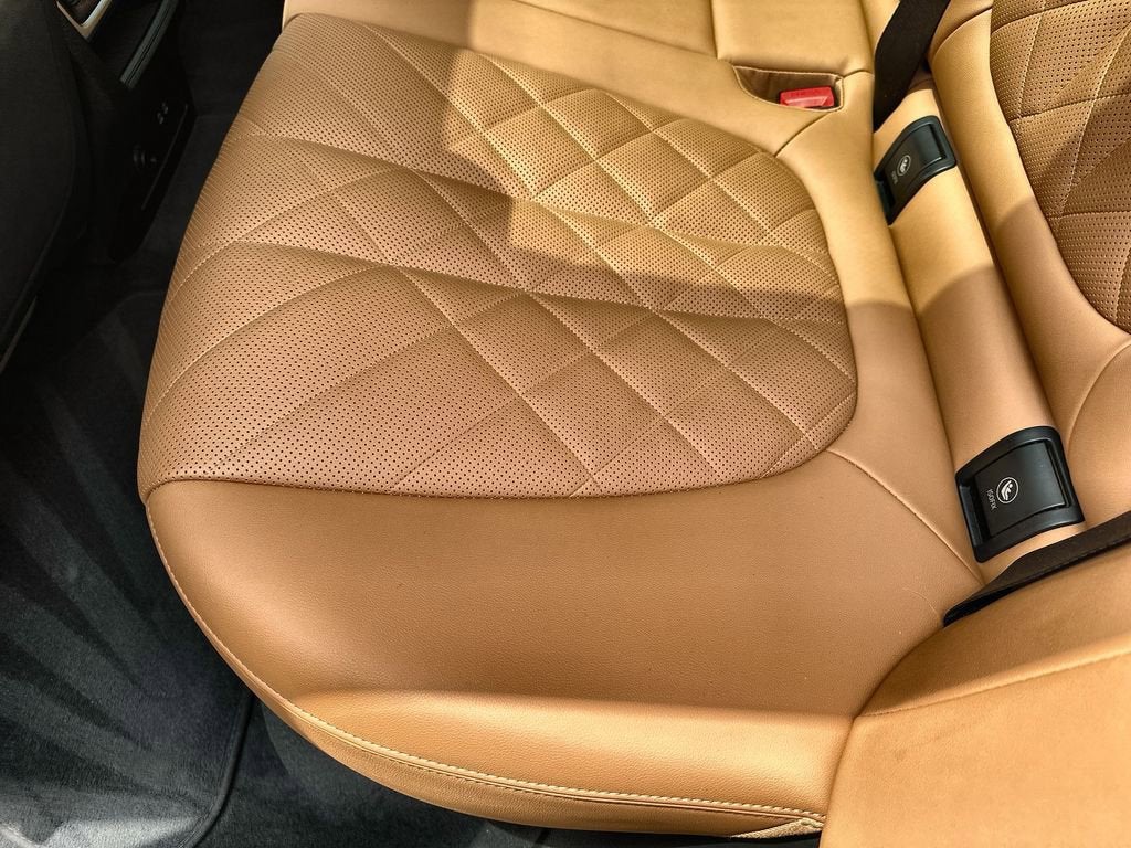2025 BMW X5 M60i