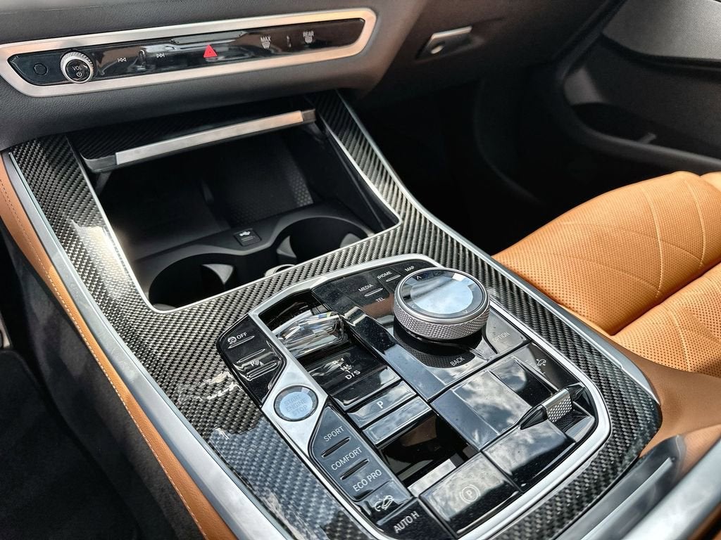 2025 BMW X5 M60i