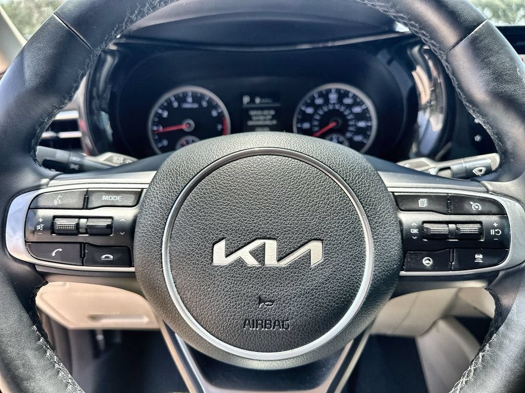 2022 Kia K5 EX