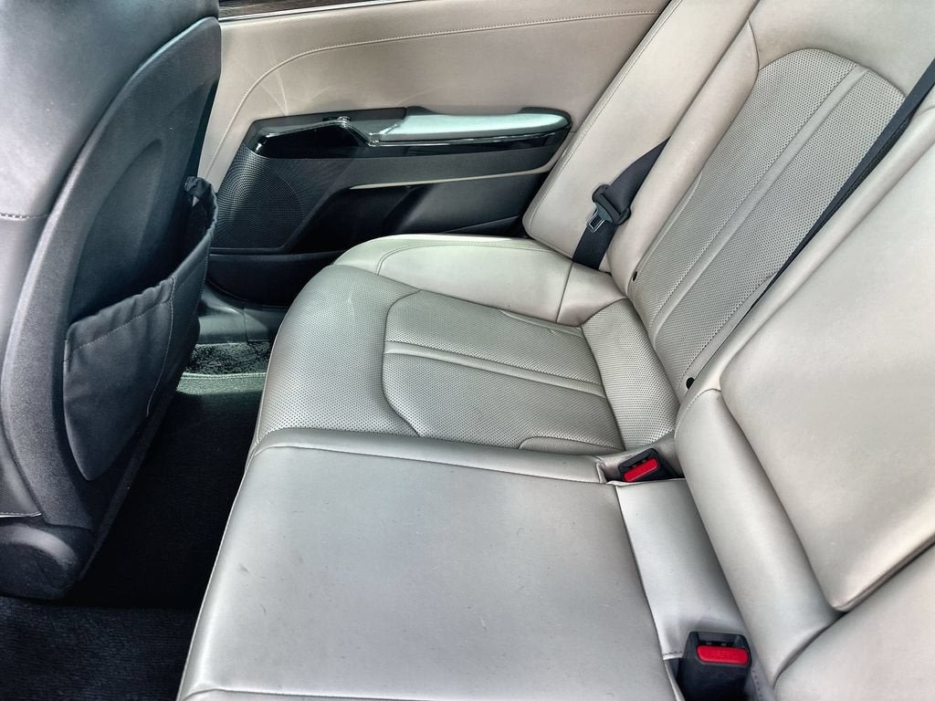 2022 Kia K5 EX