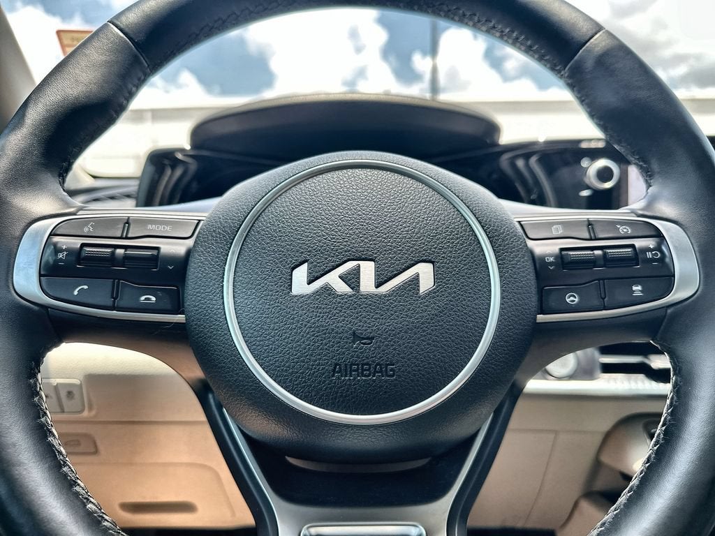 2022 Kia K5 EX