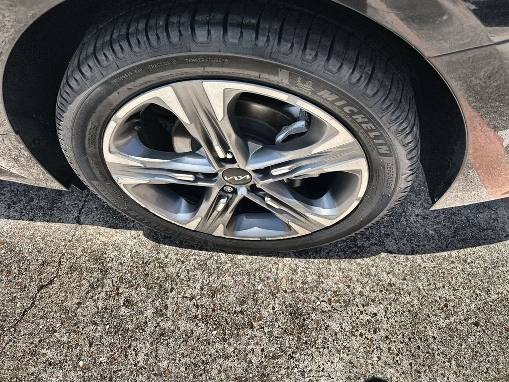 2022 Kia K5 EX