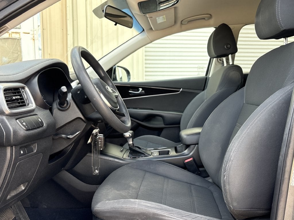 2020 Kia Sorento LX V6
