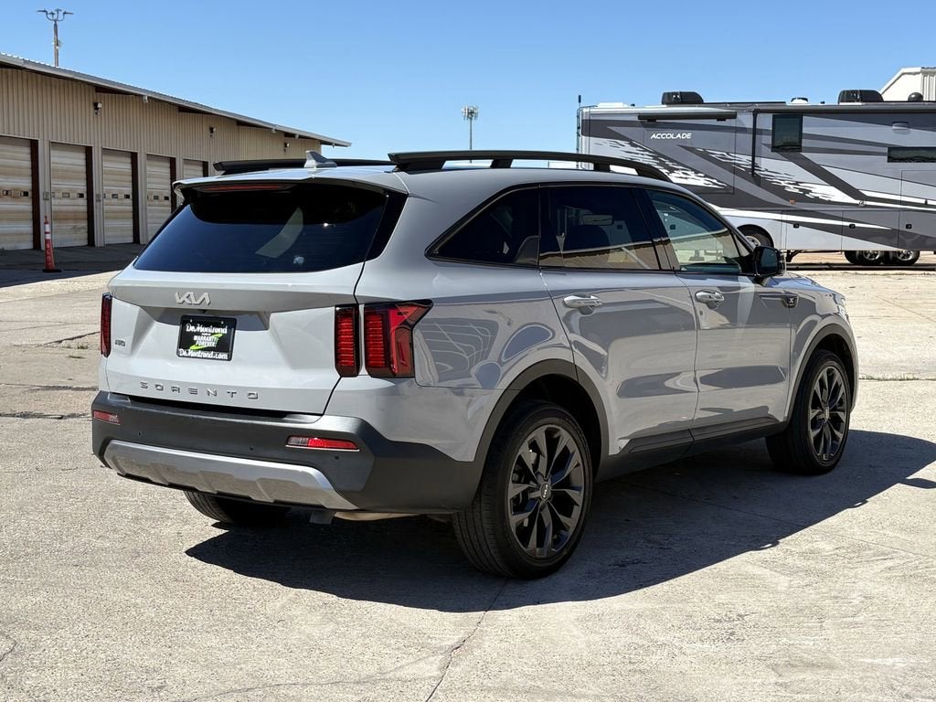 2022 Kia Sorento X-Line EX