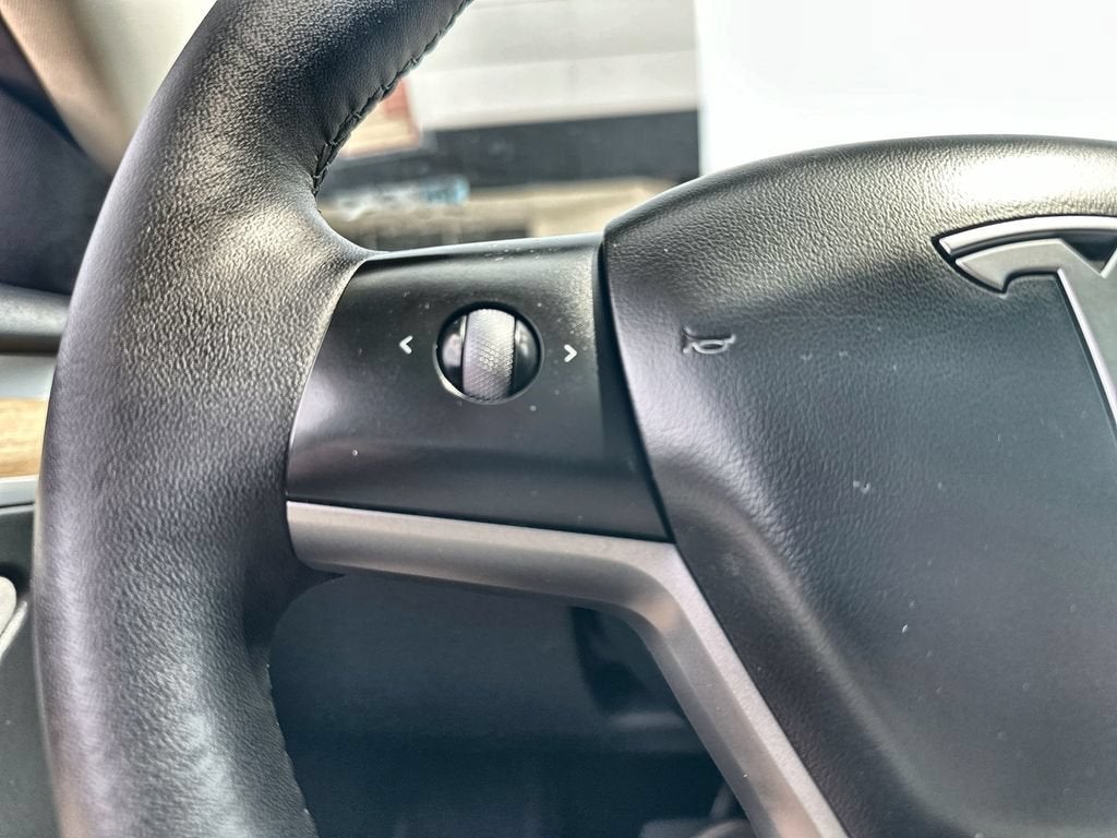2023 Tesla Model 3 RWD