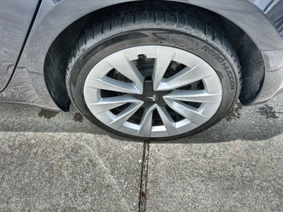 2023 Tesla Model 3 RWD