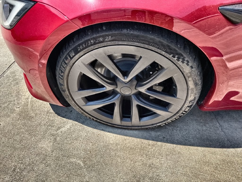 2022 Tesla Model S Plaid