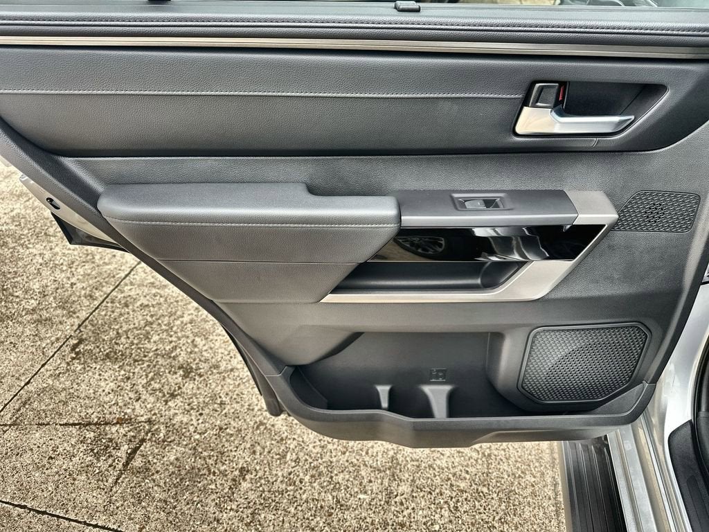 2024 Toyota Sequoia SR5