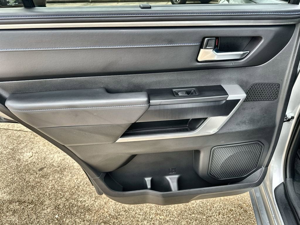 2024 Toyota Sequoia SR5