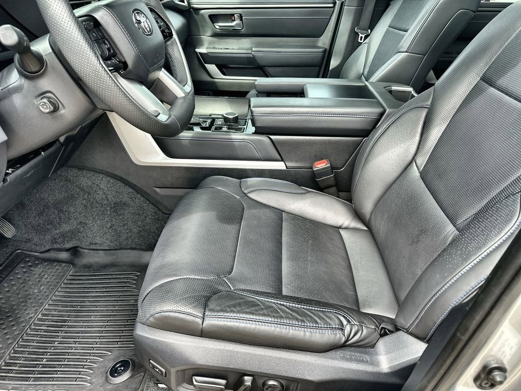 2024 Toyota Sequoia SR5