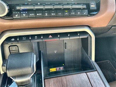 2025 Toyota Sequoia SR5