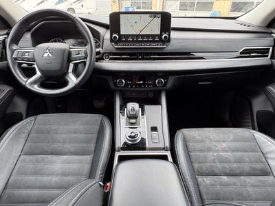 2022 Mitsubishi Outlander SE