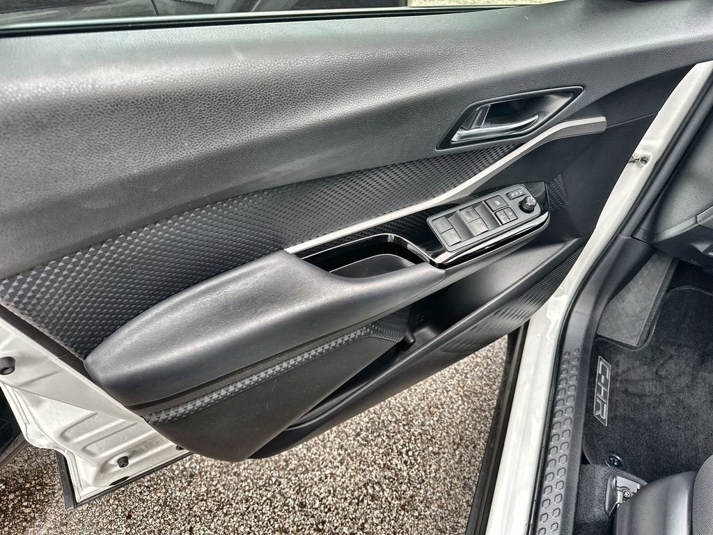 2022 Toyota C-HR XLE