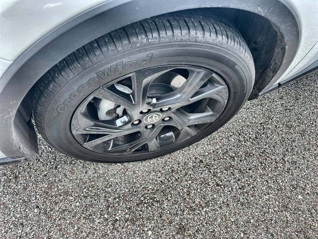 2022 Toyota C-HR XLE