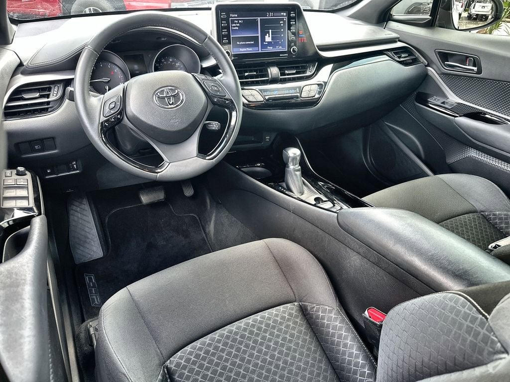 2022 Toyota C-HR XLE