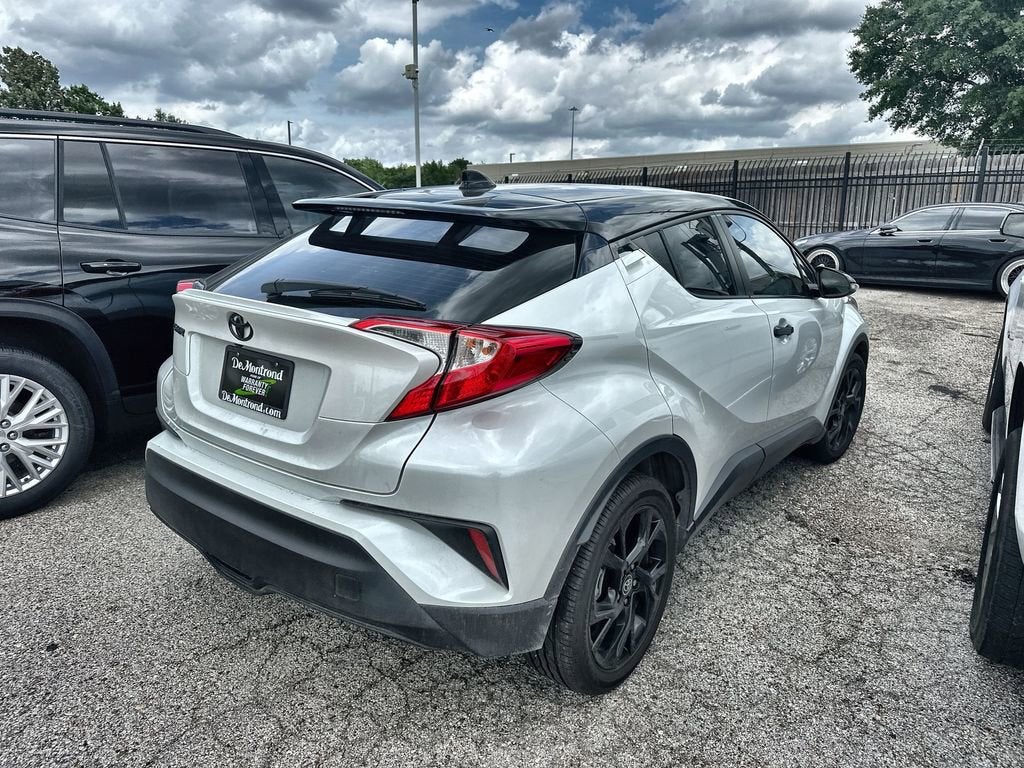 2022 Toyota C-HR XLE