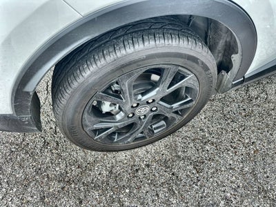 2022 Toyota C-HR XLE