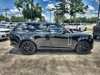 2023 Land Rover Range Rover SE