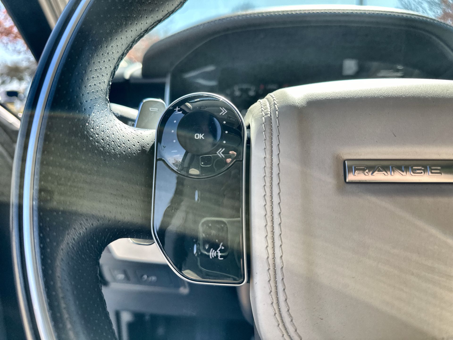 2022 Land Rover Range Rover Sport HSE Silver Edition