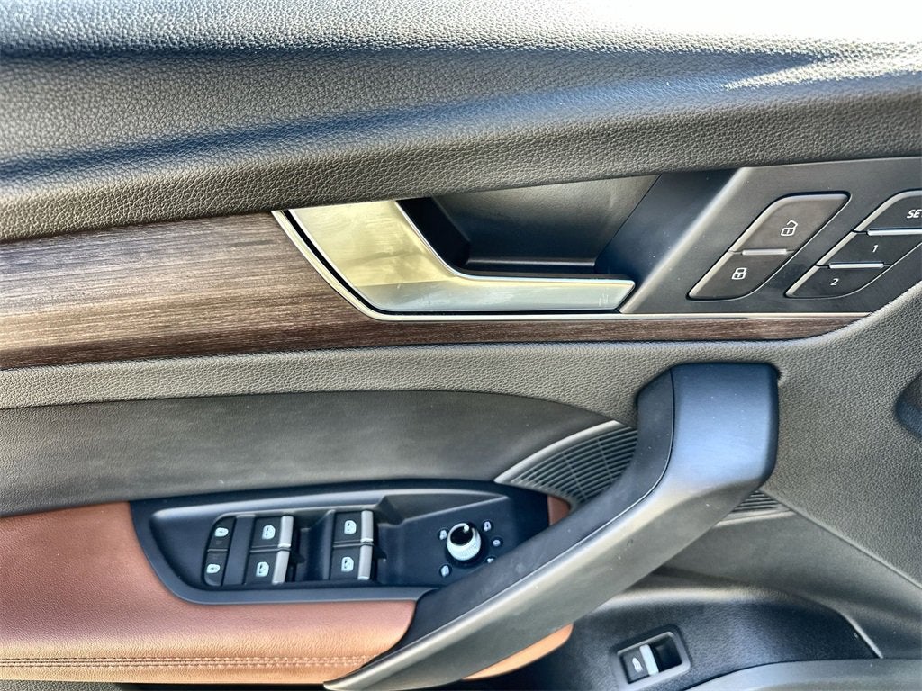 2024 Audi Q5 S line Premium Plus