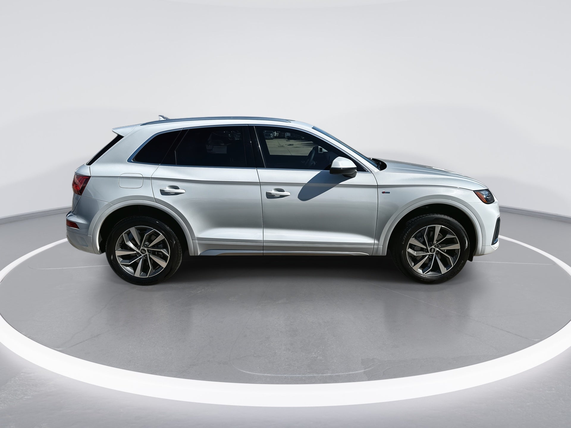 2024 Audi Q5 S line Premium Plus