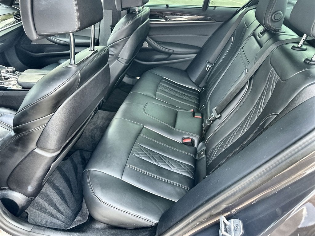 2023 BMW 5 Series M550i xDrive