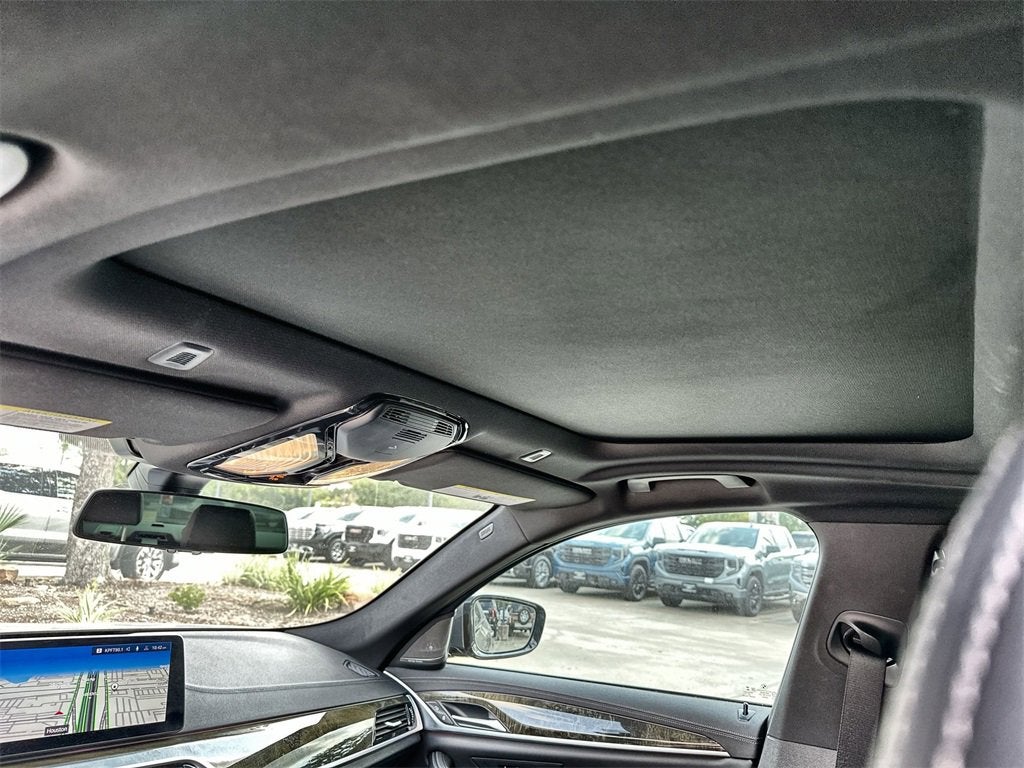 2023 BMW 5 Series M550i xDrive