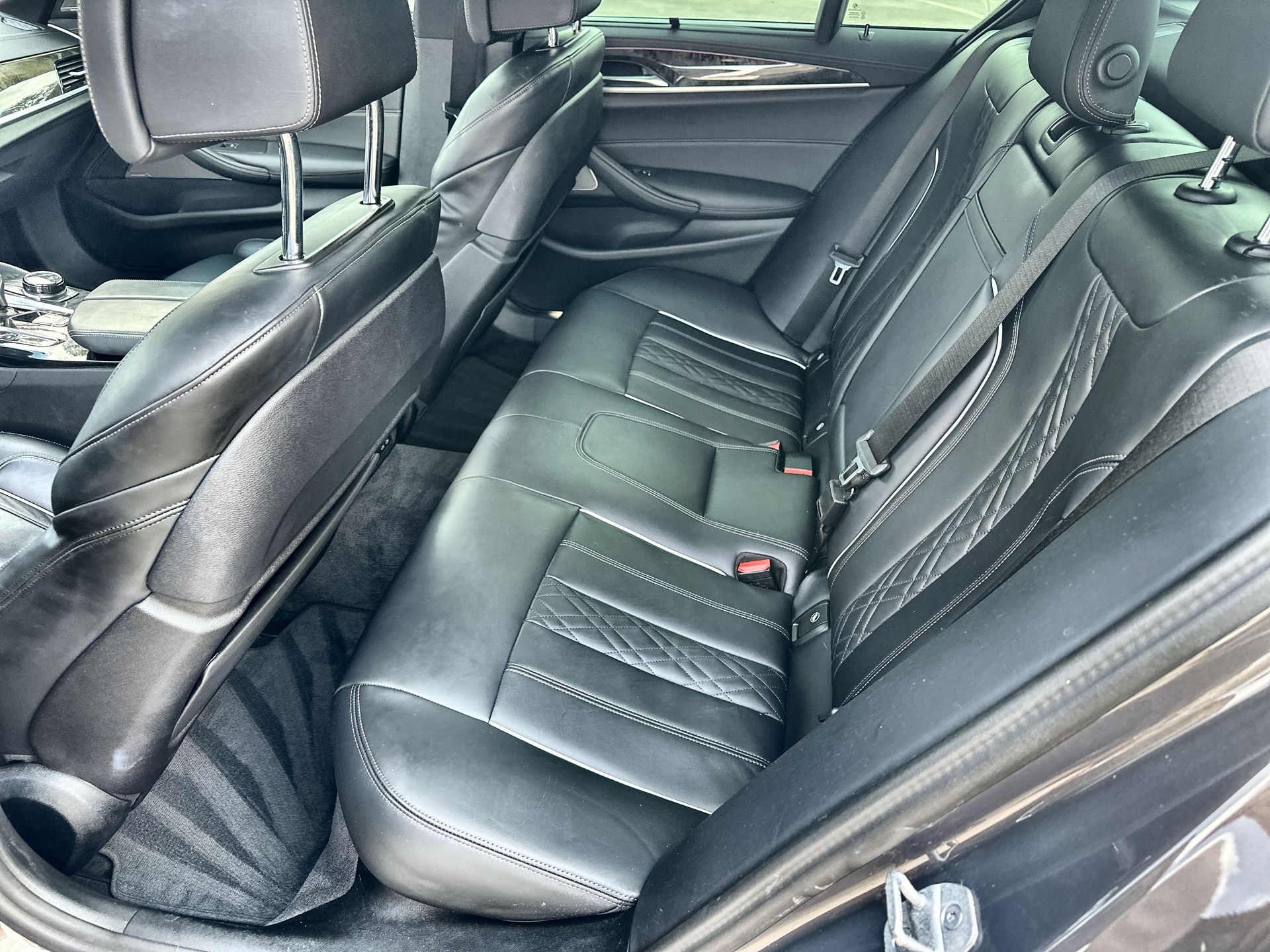 2023 BMW 5 Series M550i xDrive