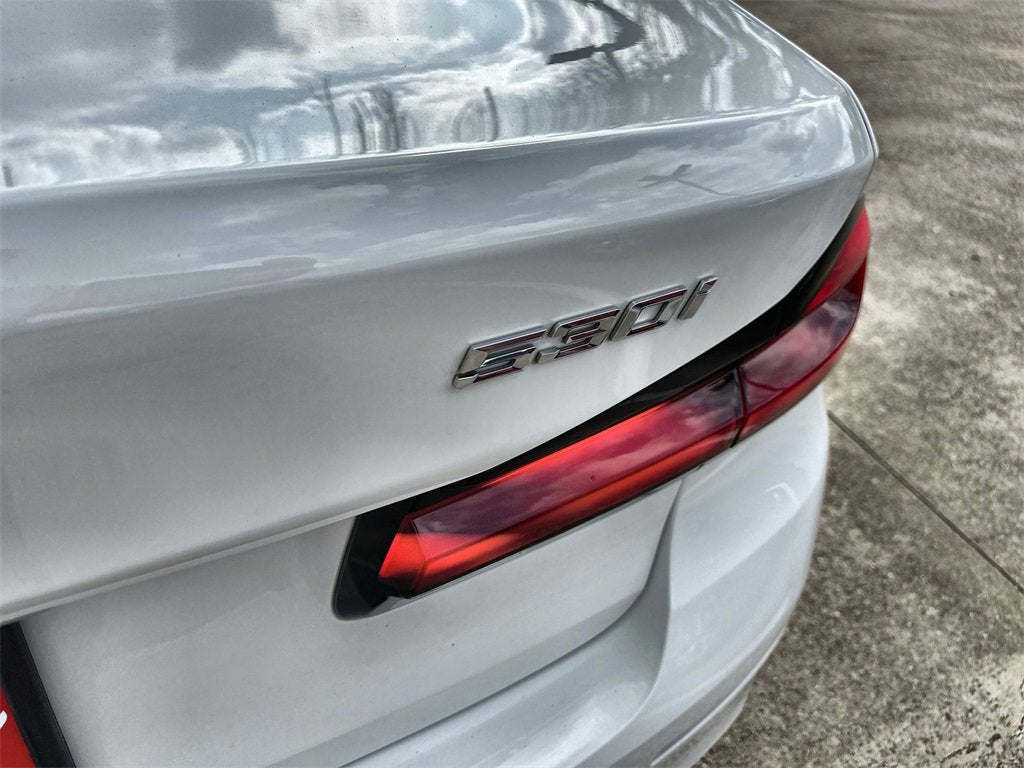 2023 BMW 5 Series 530i