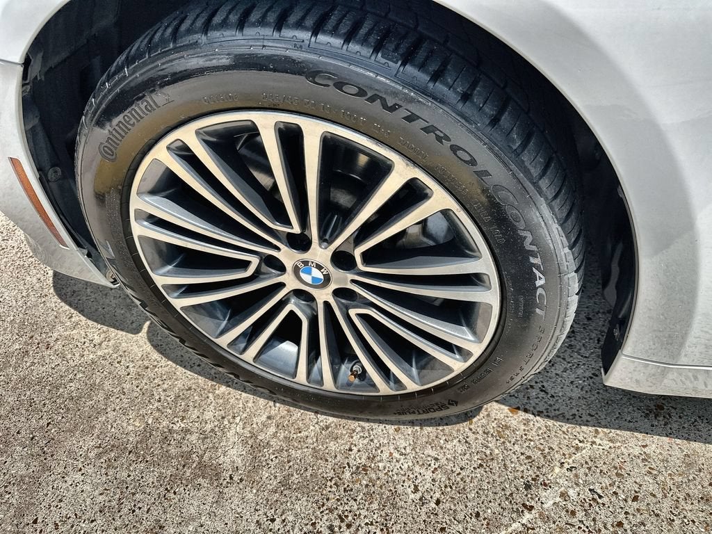 2017 BMW 5 Series 530i - Photo 12