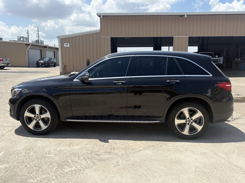 2019 MERCEDES-B GLC 300 Base