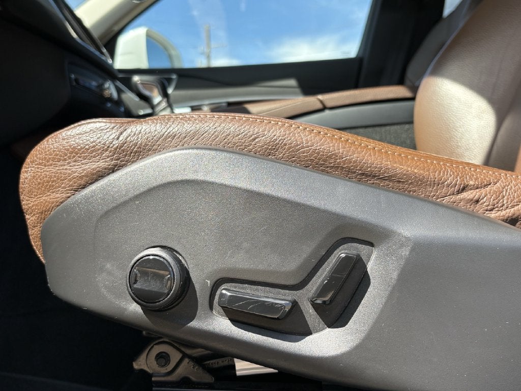 2020 Volvo XC90 Momentum