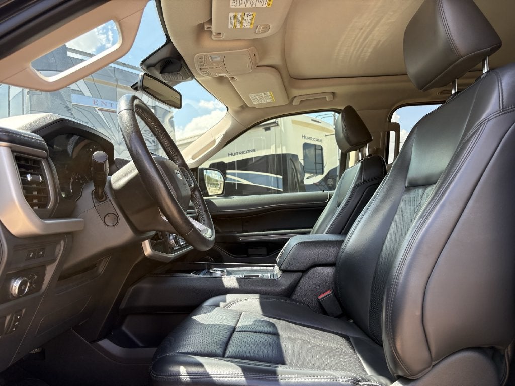 2022 Ford Expedition Max XLT