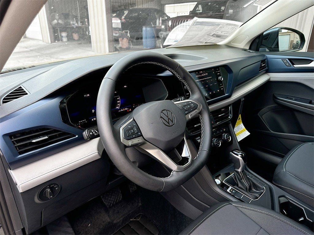 2024 Volkswagen Taos 1.5T SE