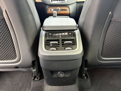 2023 Volvo XC90 B5 Plus