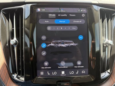 2024 Volvo XC60 B5 Plus Dark Theme