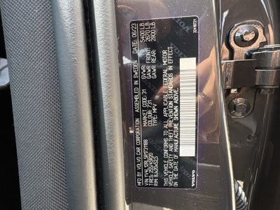 2024 Volvo XC60 B5 Plus Dark Theme