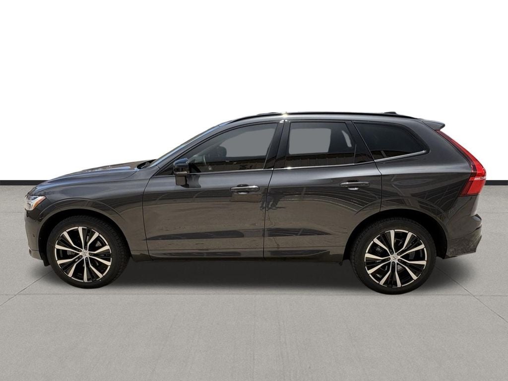 2024 Volvo XC60 B5 Plus Dark Theme