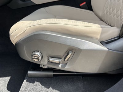 2026 Volvo XC90 B5 Plus