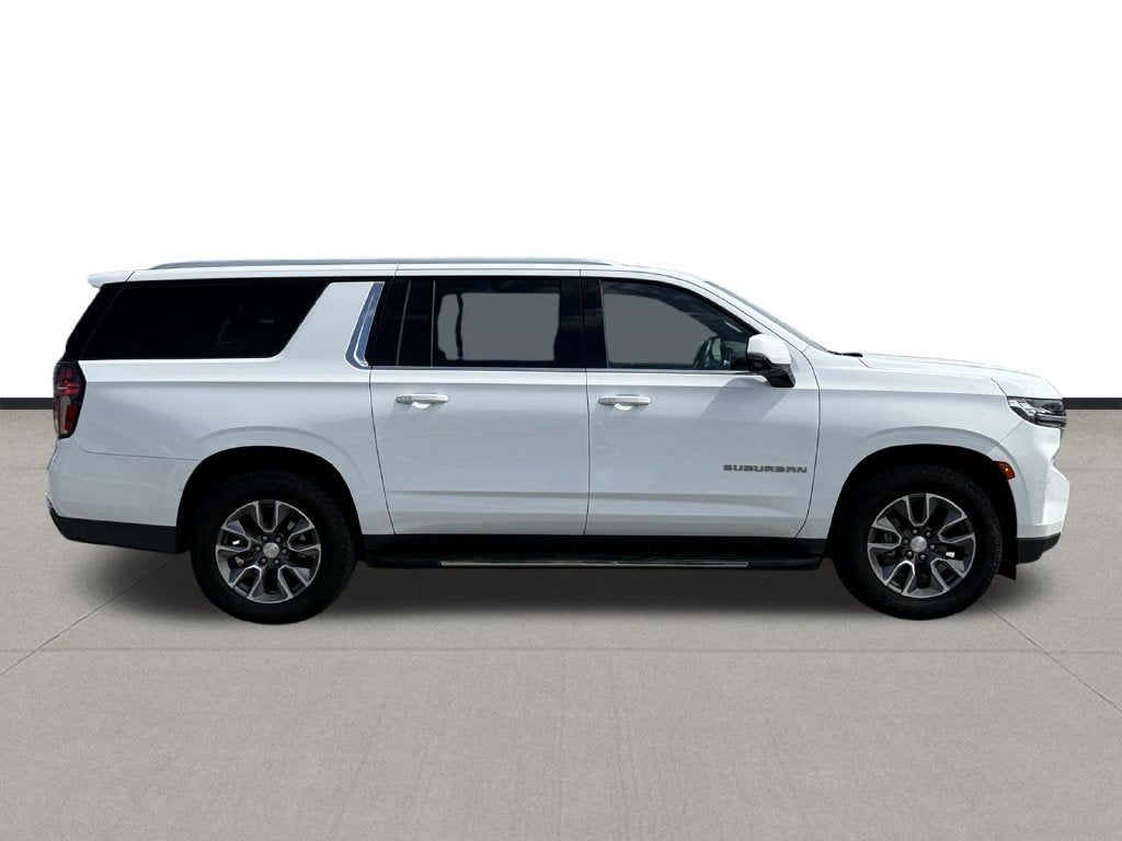 2023 Chevrolet Suburban LT