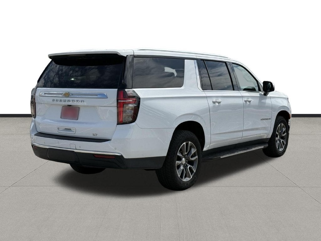 2023 Chevrolet Suburban LT